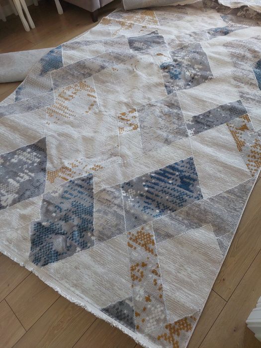 Продам абсолютно новые ковры