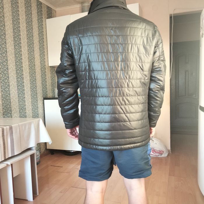 Продам куртку мужскую