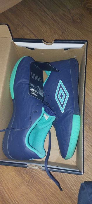 Маратонки Umbro 42 номер като нови