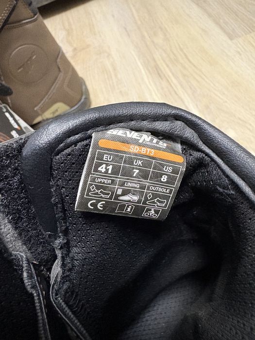 Ghete (cizme) moto Touring Unisex Seventy maro NOI!!