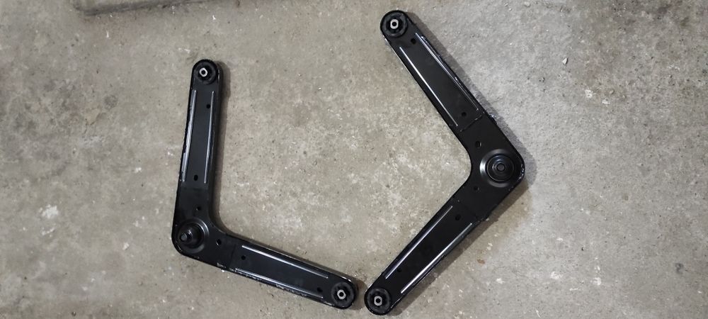 Задни носачи за JEEP