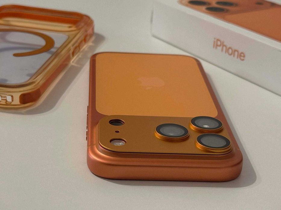 Бартер! Като НОВ! iPhone 17 Pro Cosmic Orange (Оранжев) 100% 73 Цикъла.