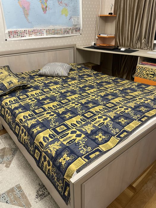 Кровать двухместная