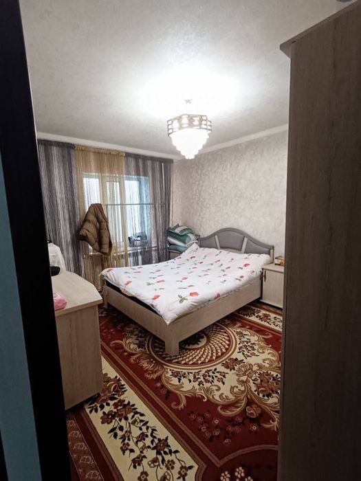 Продаётся 2 ком 8 микрорайон