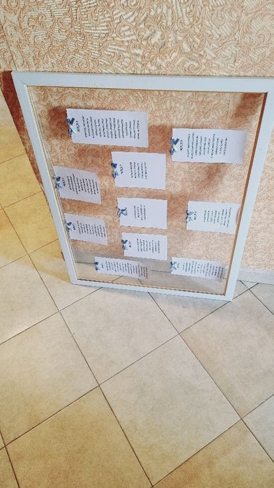 Продавам големи дървени и алуминиеви рамки за снимки,плакати и картини