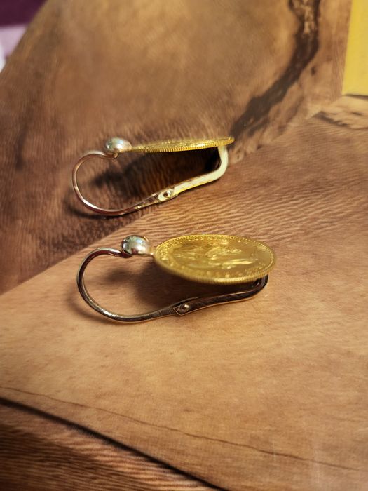 Vând cercei ptr femei din aur de 24 k