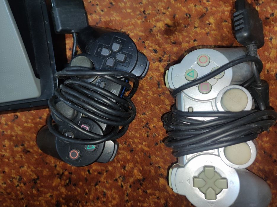 Ps 2 sotiladi xolati yaxshi 2 pulti rul gaz tormiz pidal boroladiganla