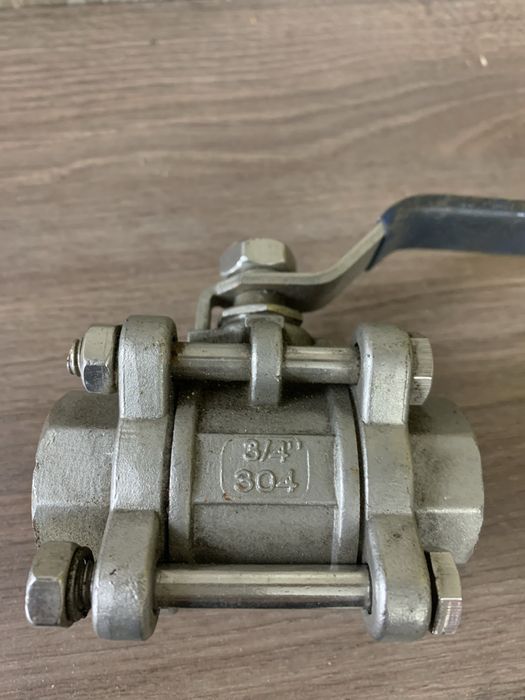 Задвижка стальная D-100