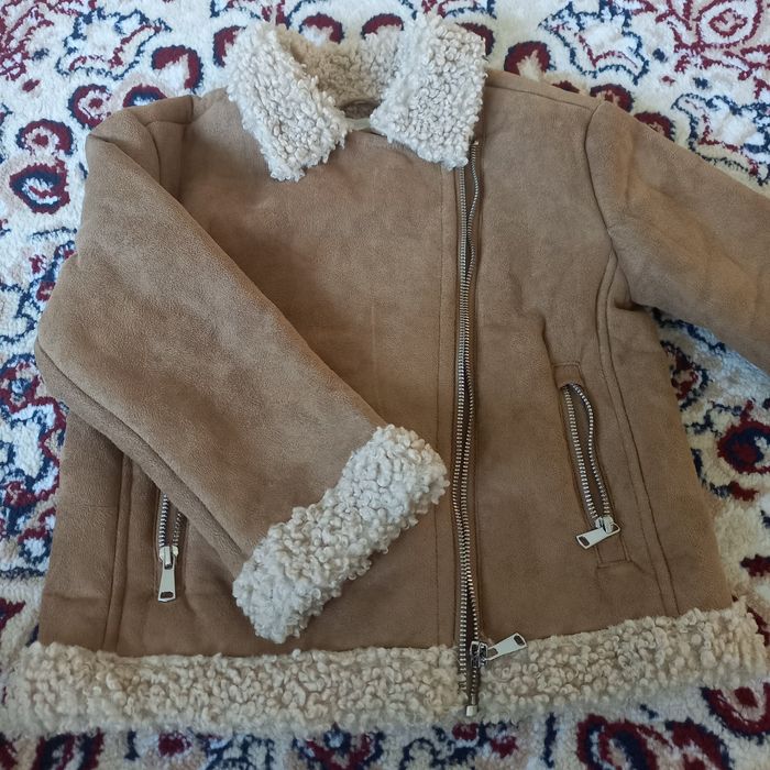 Продам для девочек