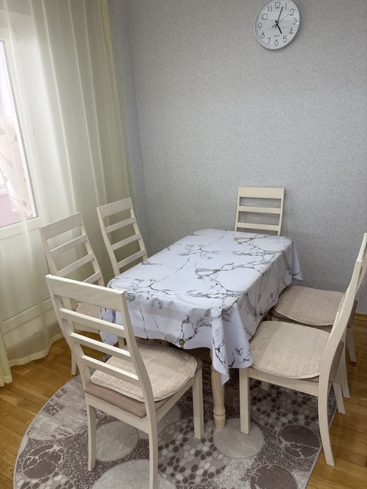 Стол отырғыштарымен сатылады