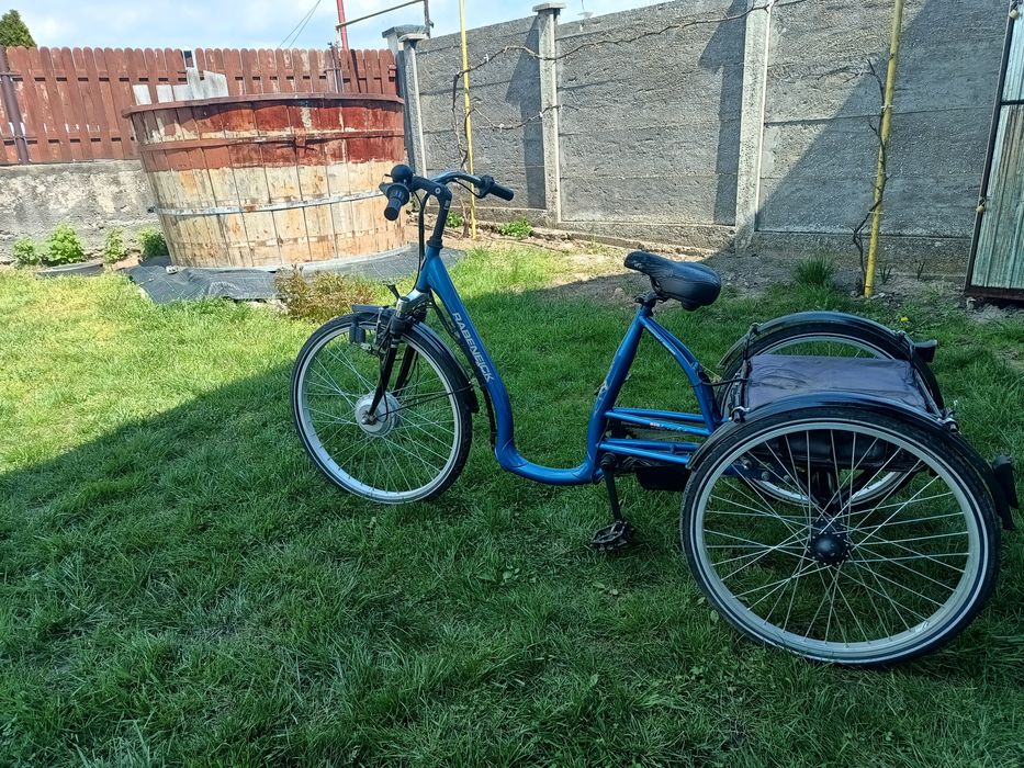 Bicicletă triciclu cu baterie