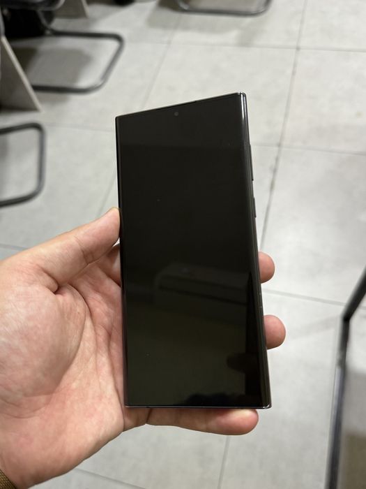 Samsung s22 ultra 12/512 5 G snapdragon 8 gen 1