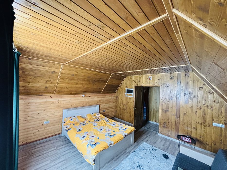 Cabană Rustică de inchiriat