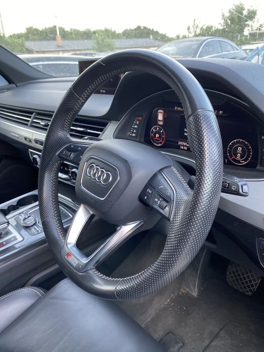 Aripă dreapta față Audi Q7 4M 2017