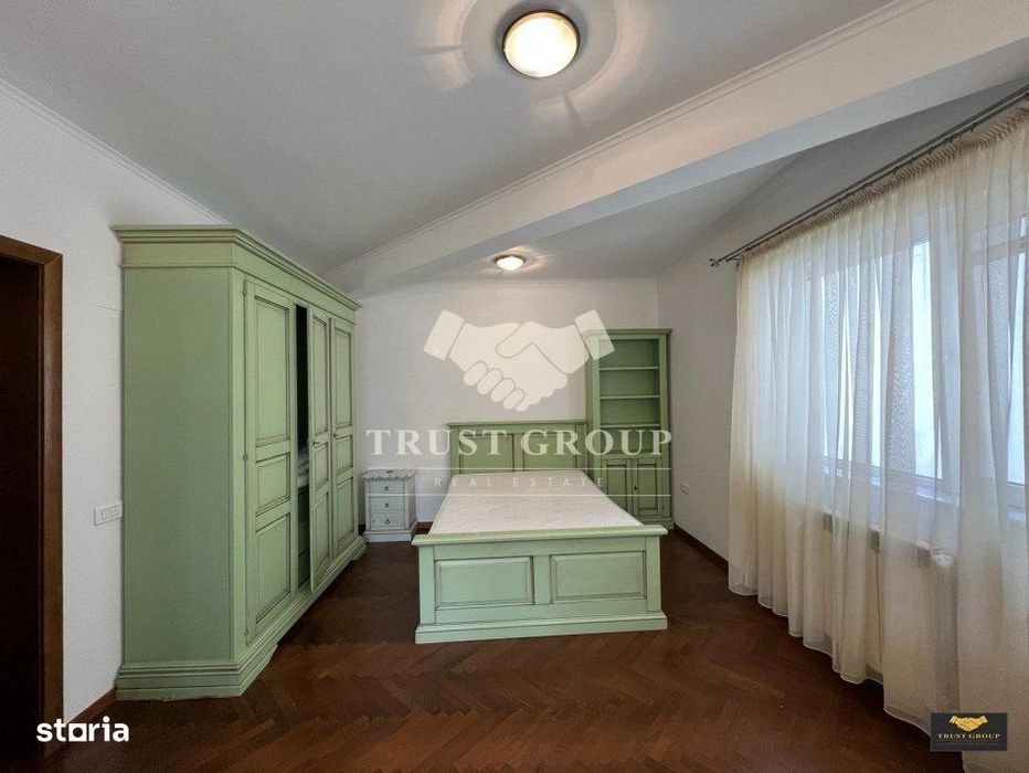Casa  Individuala | Herastrau  | Curte proprie | 3 Locuri de parcare