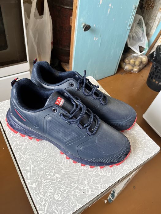 Кроссовки мужские