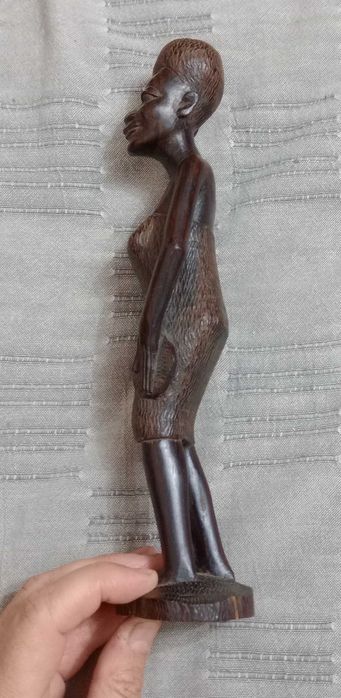 Statueta africana din lemn de abanos sau polisandru 30 cm.