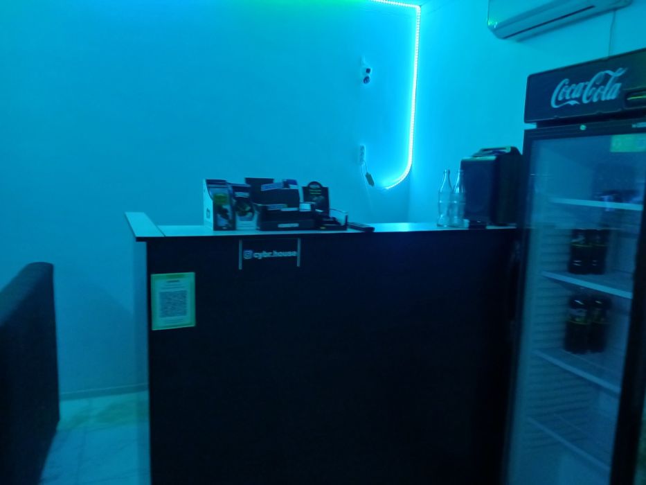 Plesteshin club sotiladi hammasi birga