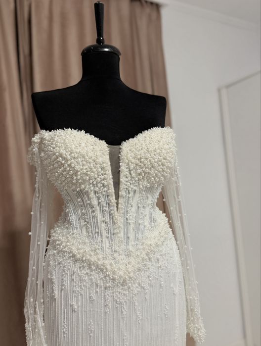 Vând rochia de mireasă!