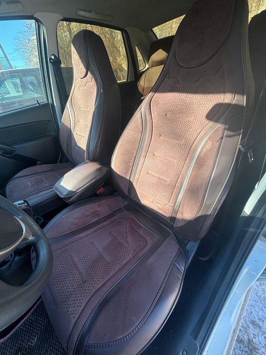Продам Авточехлы на сиденья