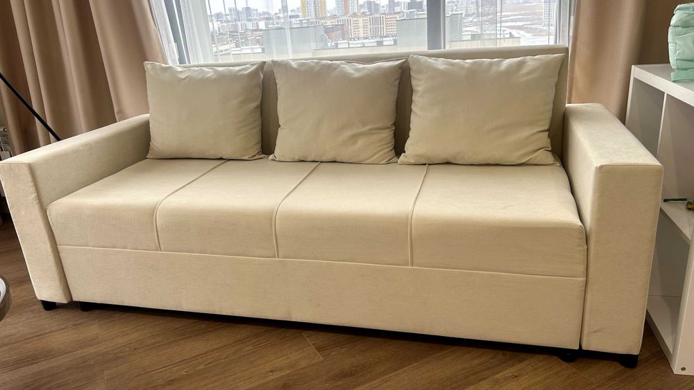 ДИВАН  почти новый 2 недели использования