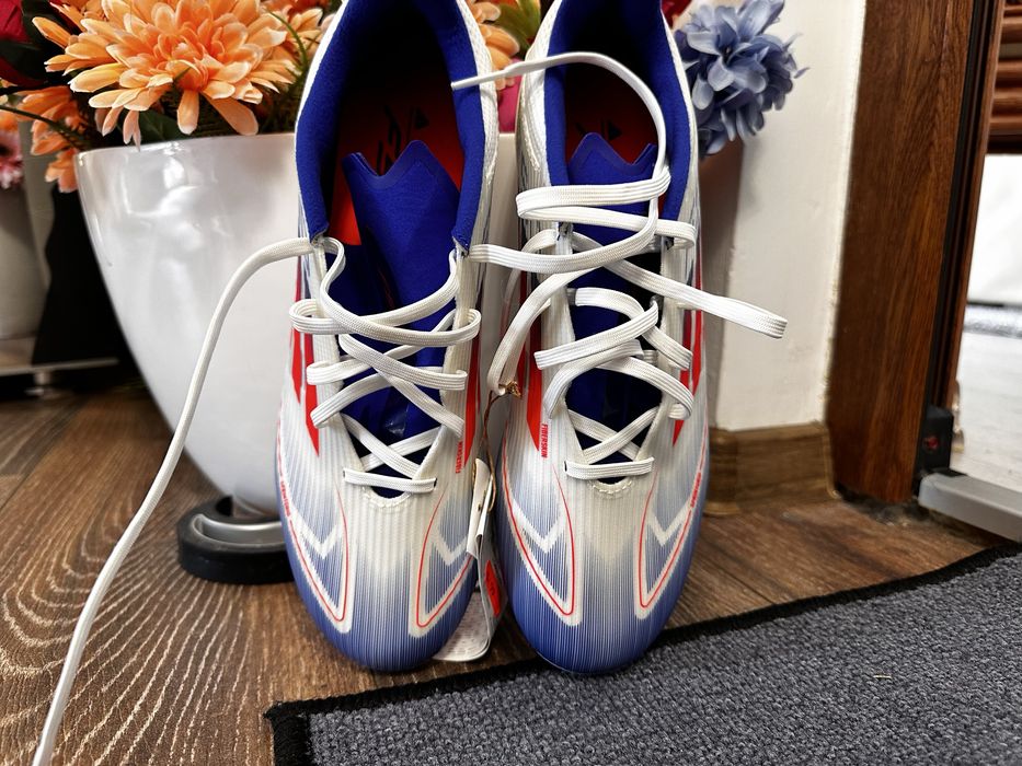 Ghete fotbal ADIDAS F50, 43.5/9.5 EU/US.