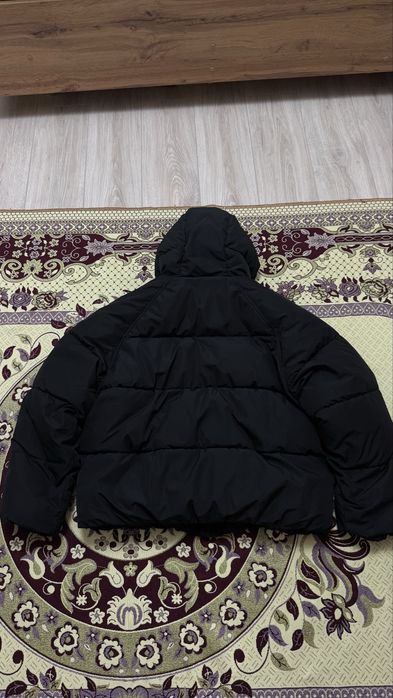 Куртка сатылады.