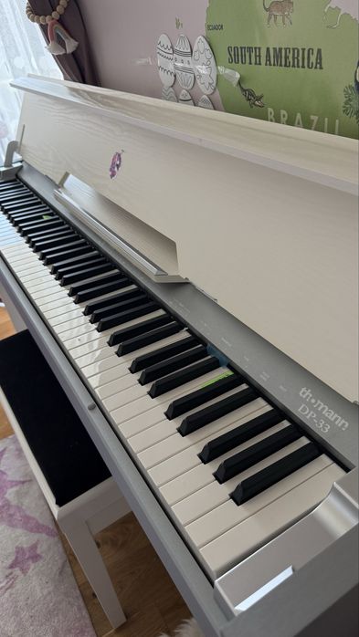Pian thomann DP-33 alb cu scaun reglabil