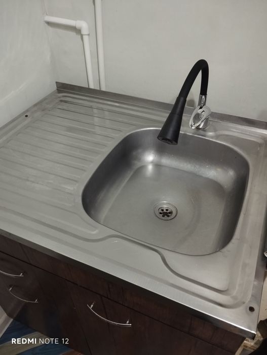 Кухонная мойка .