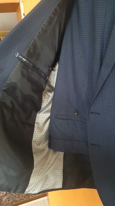 Продам костюм мужской