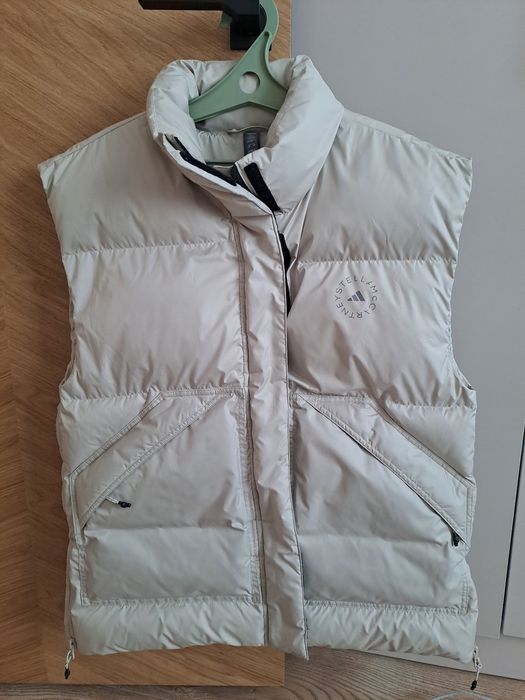 Продам безрукавку Adidas