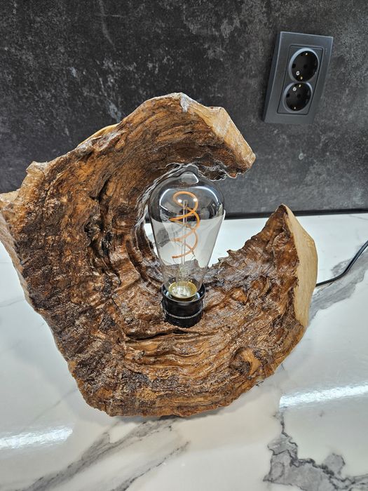 Ръчно изработена лампа от дърво Moon Light!