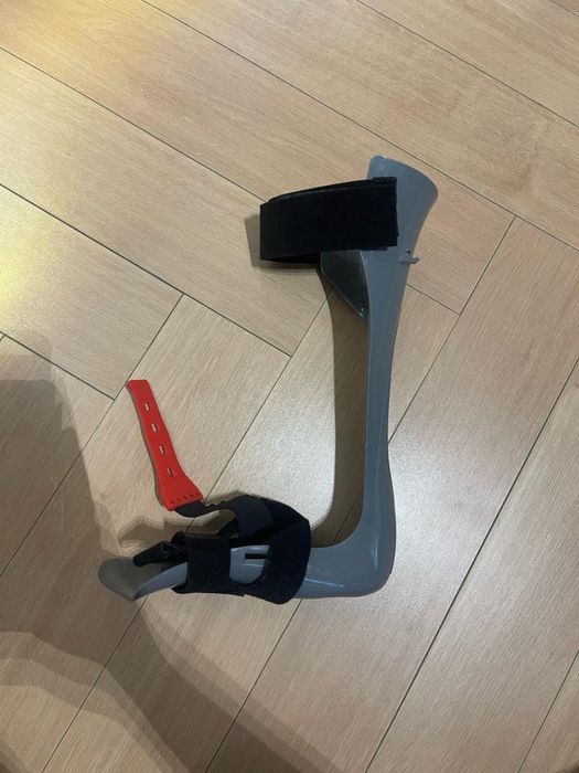 Лангета новая для ног