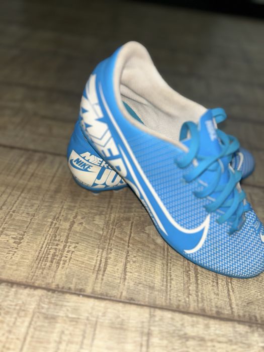 Ghete de fotabal nike