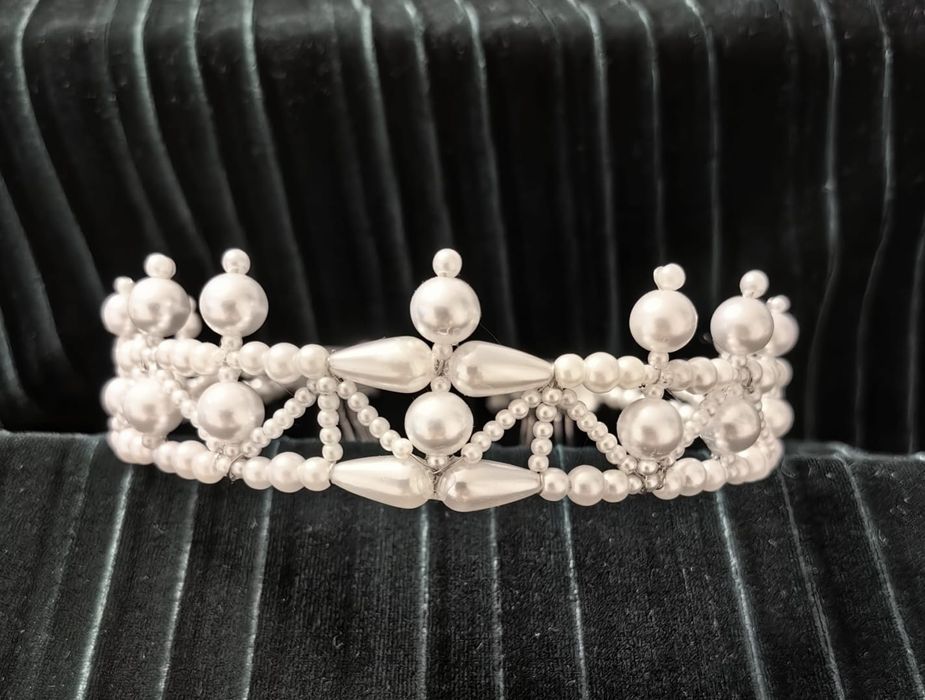 Vând coronita / diadema / tiara de de mireasa cu perle