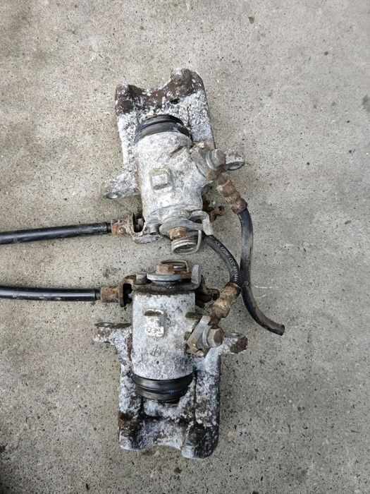 Etrier Etriere spate stanga dreapta Seat Exeo Audi A4