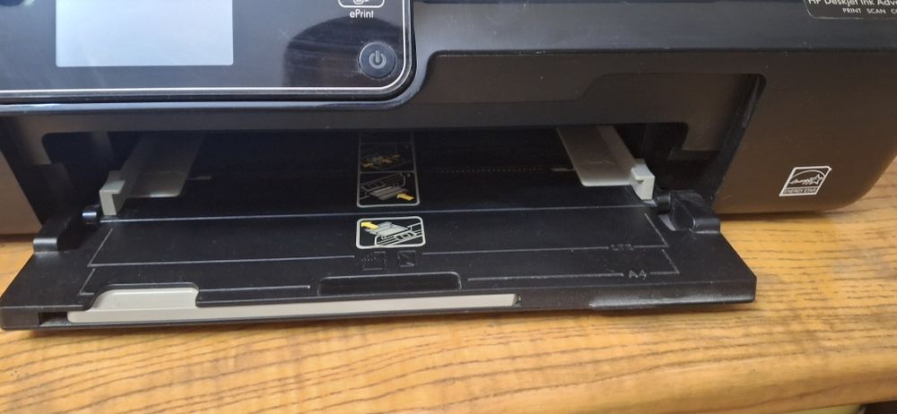 Принтер HP deskjet 5525
