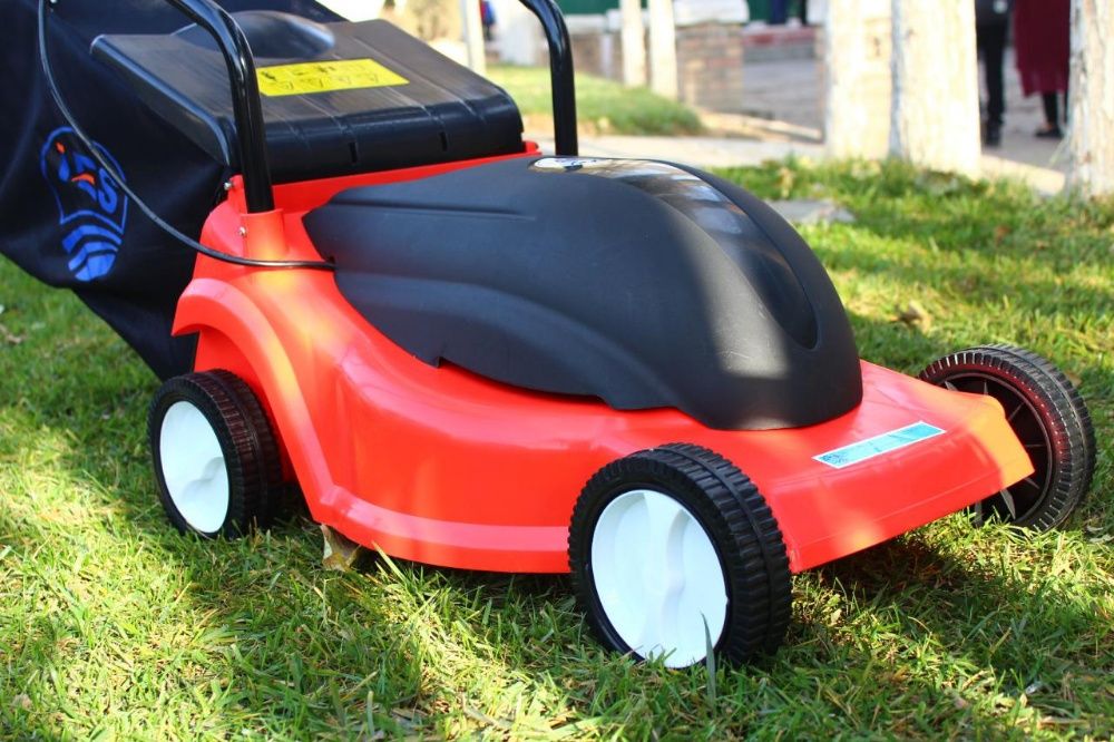 Продается оптом Газонокосилка электрическая IESUZ ELM-1400. Оригинал.