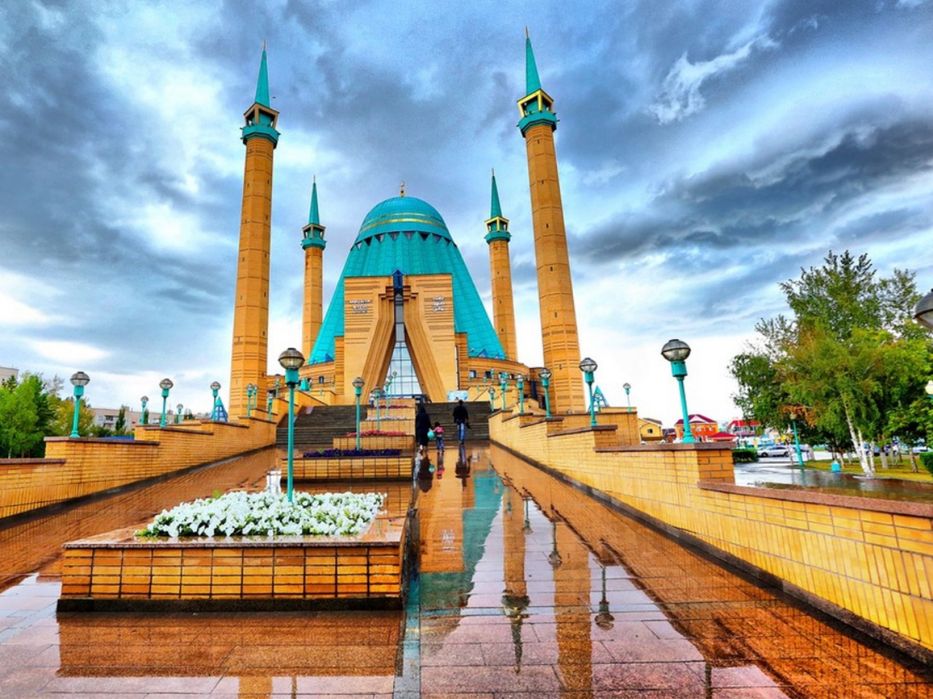 С дам   подселение девушка