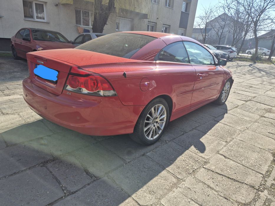 Vând întreg sau dezmembrez