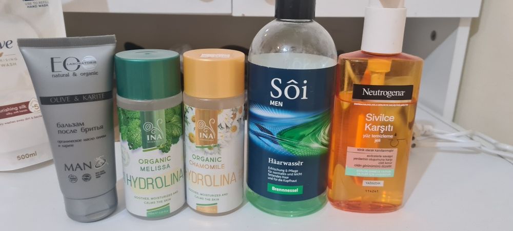 Лосиони, душ гелове,шамоани и пяни за коса