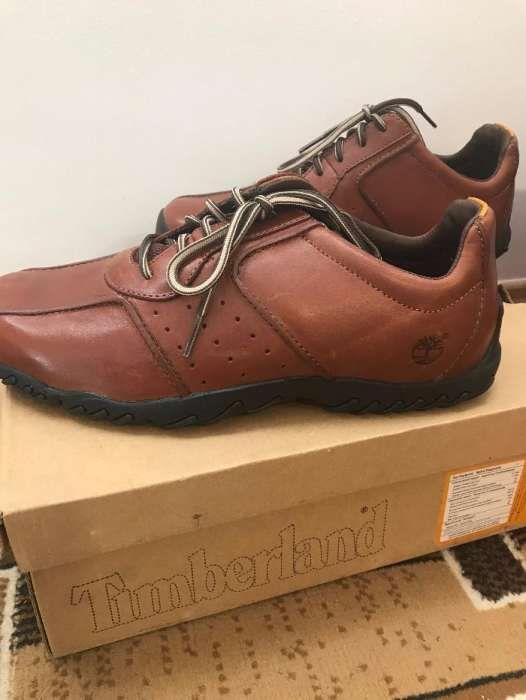 Sneaker marca -TIMBERLAND marime 42 absolut noi 100% piele