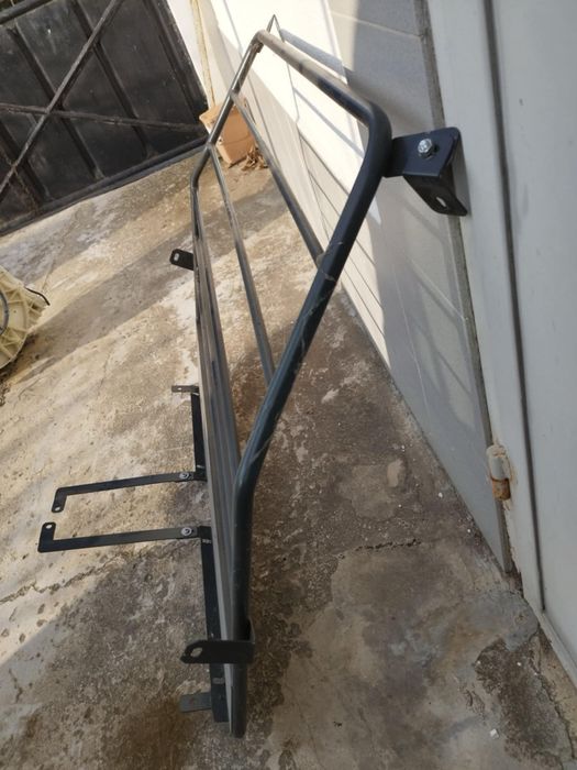 Преградна решетка за товарен лек автомобил