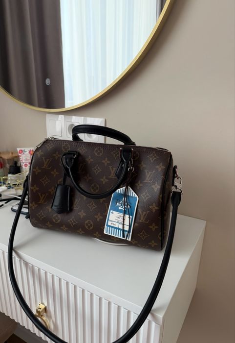 Продам сумку кожанная под ЛВ