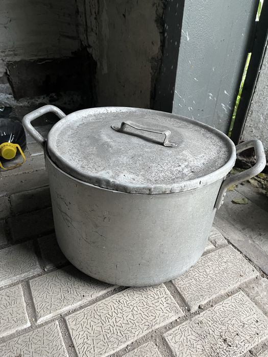 Аллюминиевые советские фляги и кастрюли