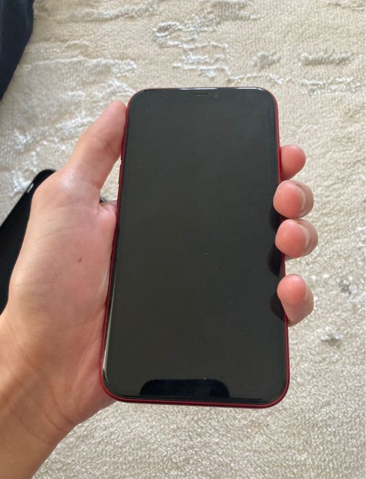 iphone 11 64gb red продам