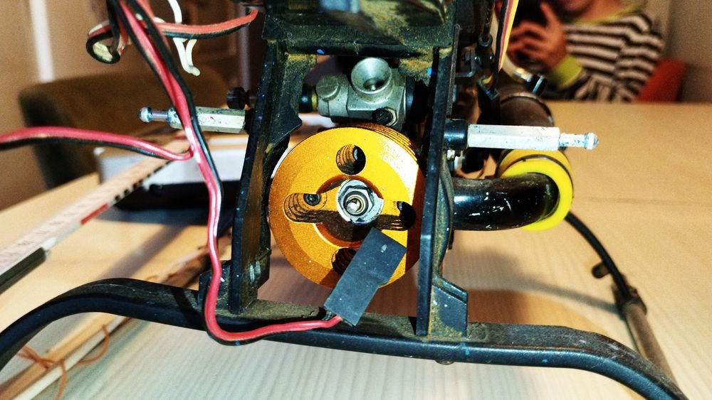 Helicopter RC cu motor termic