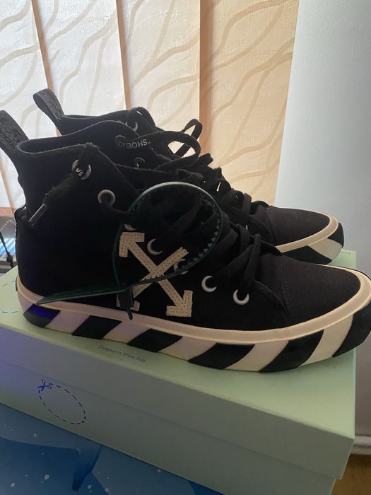 Off White Vulcanized