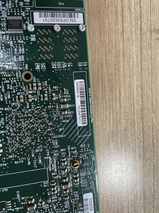 RAID-контроллер LSI SATA+SAS 12 Гбит/с