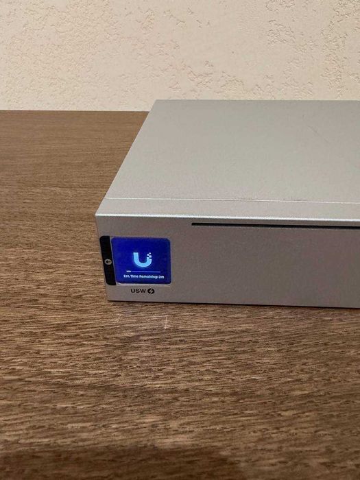 Unifi 16 port poe switch (USW-16-POE)